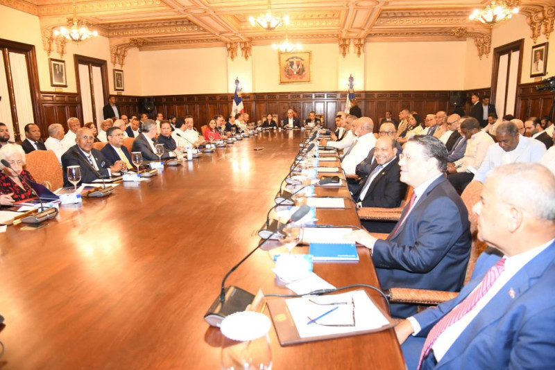 Gobierno comienza a trabajar presupuesto 2026