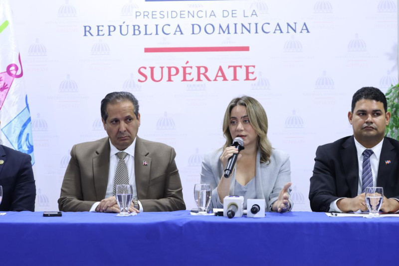 Gobierno inicia entrega del bono de emergencia a familias afectadas por tragedia en Jet Set